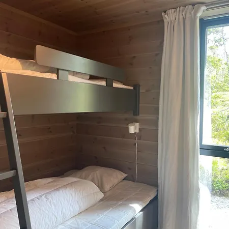 度假居 The Lookout At *